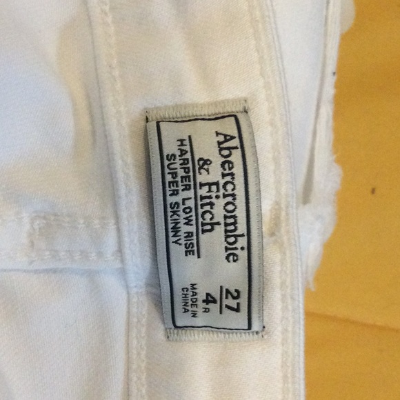 Abercrombie and Fitch white low rise distressed skinny jeans, 4R - Picture 7 of 8
